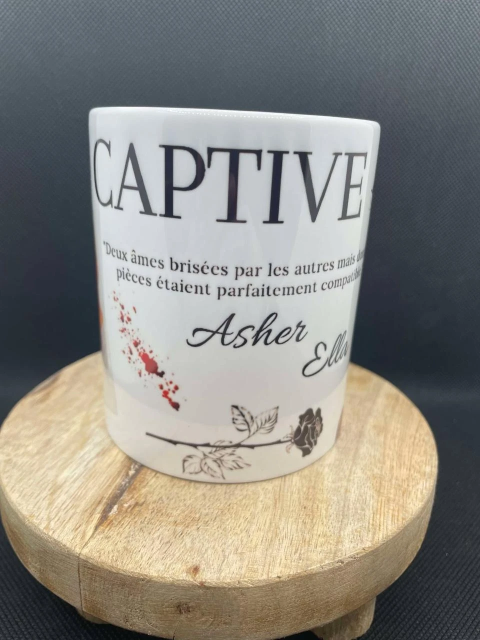 ☕ Keramische Mok – Captive 🖤📖 – photo 2